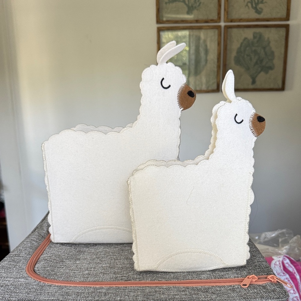 Pottery Barn Kids White Llama Baskets